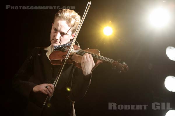 THEO HAKOLA - 2009-03-06 - PARIS - La Maroquinerie - 